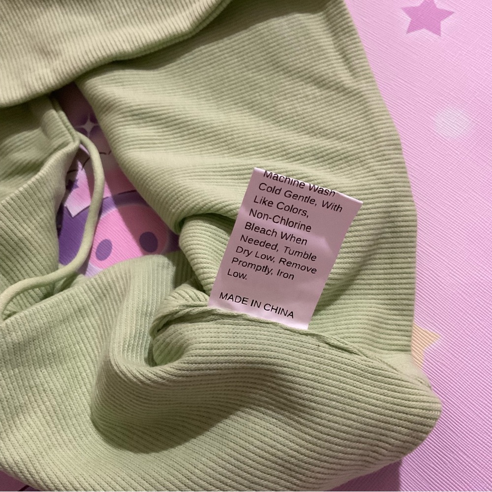 Green Rib-Knit Cropped Cami Top NWOT - Picture 7 of 8